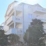 Janja Apartment Murter