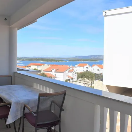 Janja Apartment