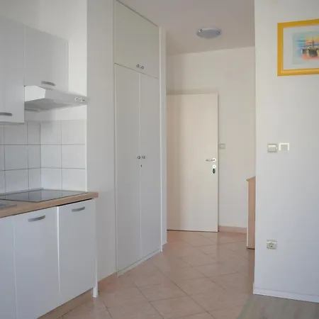 Apartment Janja Murter