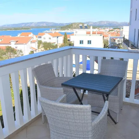 Apartment Janja