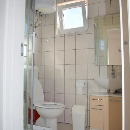 Janja Apartment *