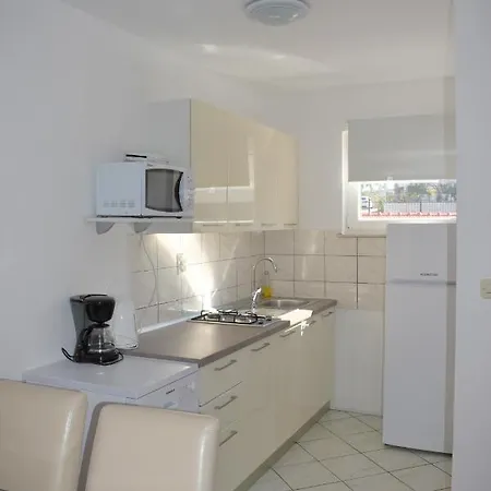 Apartment Janja *