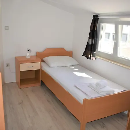 Janja Apartment Murter