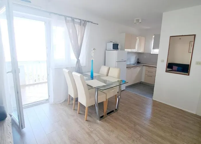 Janja Apartment Murter